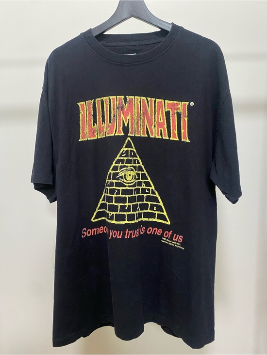 Other - Oversized graphic tee